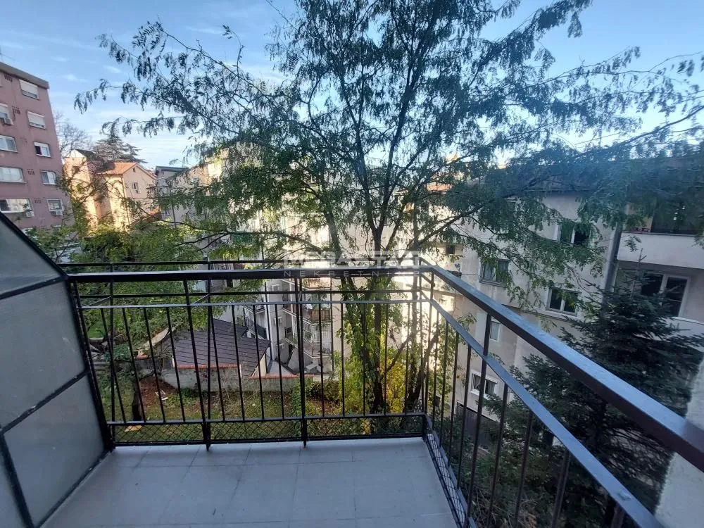 Rent, one bedroom apartment, 35m², Slavujev Venac, Zvezdara Sve Podlokacije