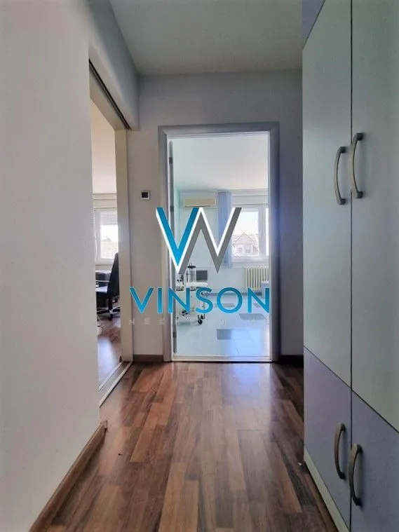 Rent, office space, 80m², Centar, Novi Sad