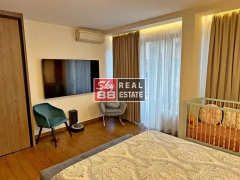 Prodaja, četvorosoban stan, 110m², Južni Bulevar, Vračar Sve Podlokacije - image 6