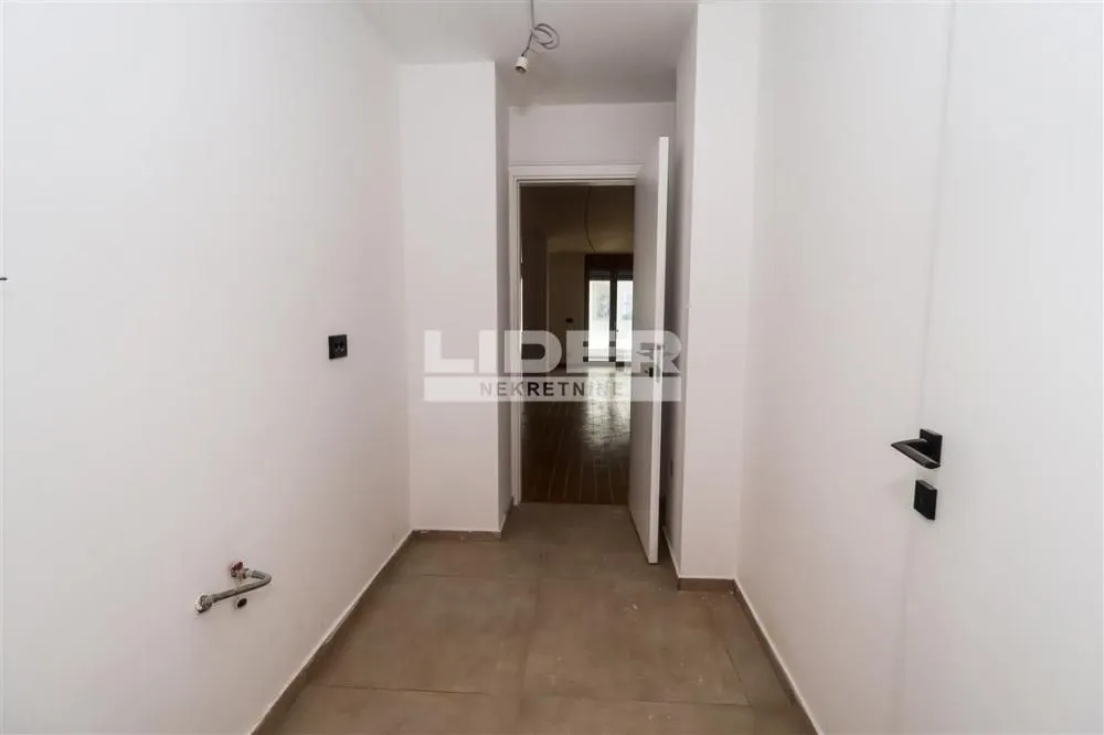 Sale, four bedroom apartment, 261m², Vračar Hram, Vračar Sve Podlokacije
