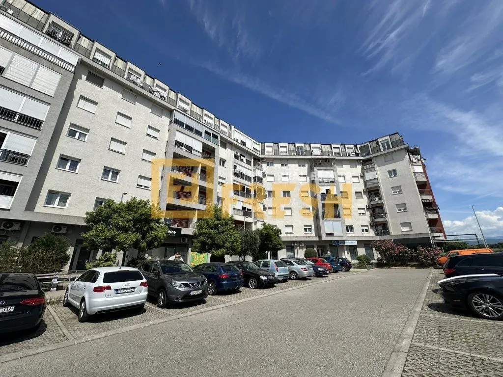 Izdavanje, poslovni prostor, 90m², Stari Aerodrom, Podgorica