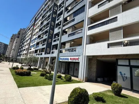 Izdavanje, dvosoban stan, 75m², Master Kvart, Podgorica - image 14