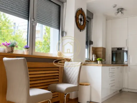 Izdavanje, jednosoban stan, 35m², Stari Grad, Beograd - image 5