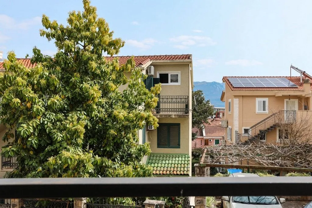 Sale, one bedroom apartment, 41m², Babin Do, Budva