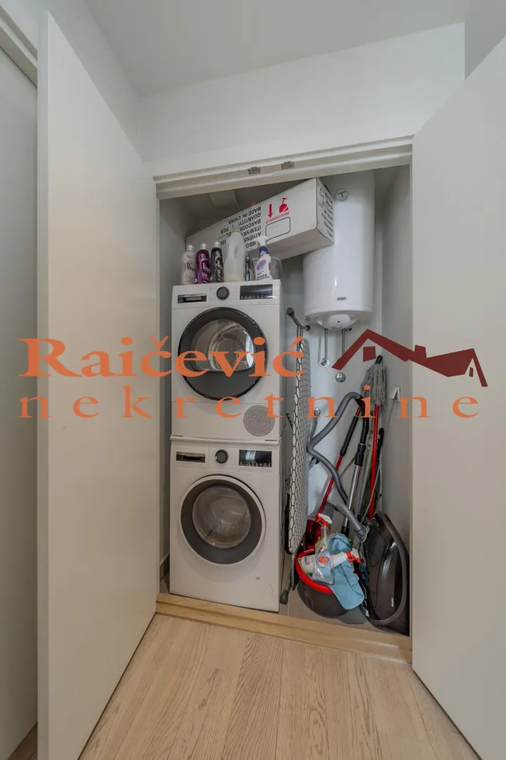 Prodaja, dvosoban stan, 53m², Savski Venac, Beograd