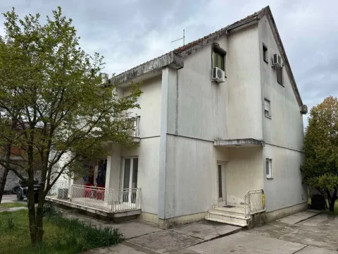 Prodaja, kuća, 370m², Zagorič, Podgorica - image 6