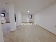 Izdavanje, poslovni prostor, 70m², Savski Venac, Beograd - image 2