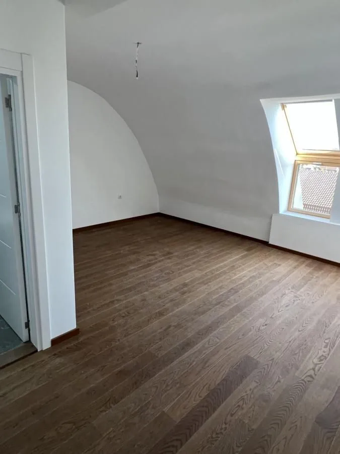 Prodaja, stan, 207m², Telep, Novi Sad Sve Podlokacije