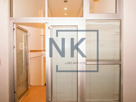 Izdavanje, poslovni prostor, 46m², Centar, Podgorica - image 1