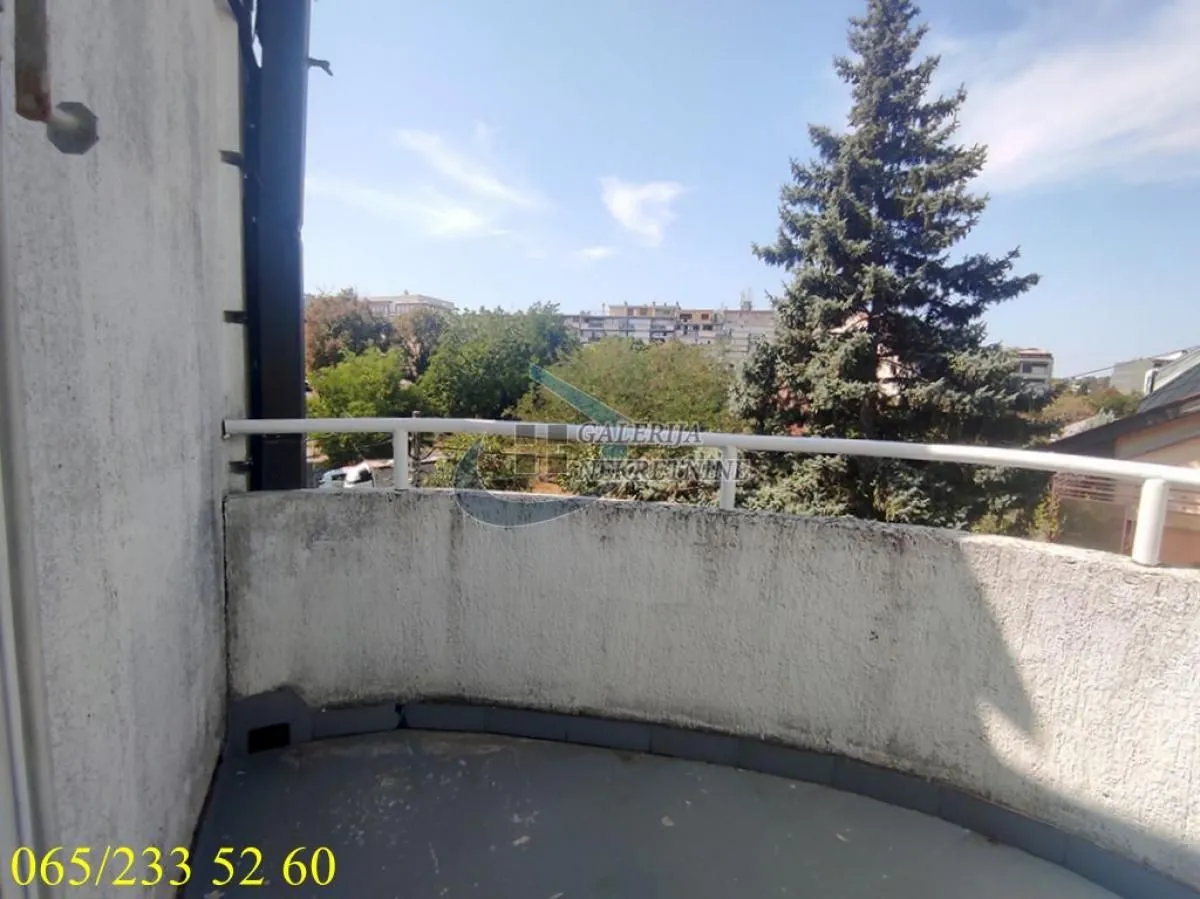 Rent, four bedroom apartment, 176m², Voždovac Sve Podlokacije, Beograd