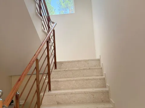 Sale, house, 200m², Šušanj, Bar - image 11