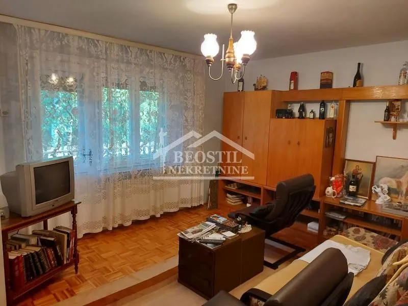 Prodaja, kuća, 412m², Jugovo, Smederevo
