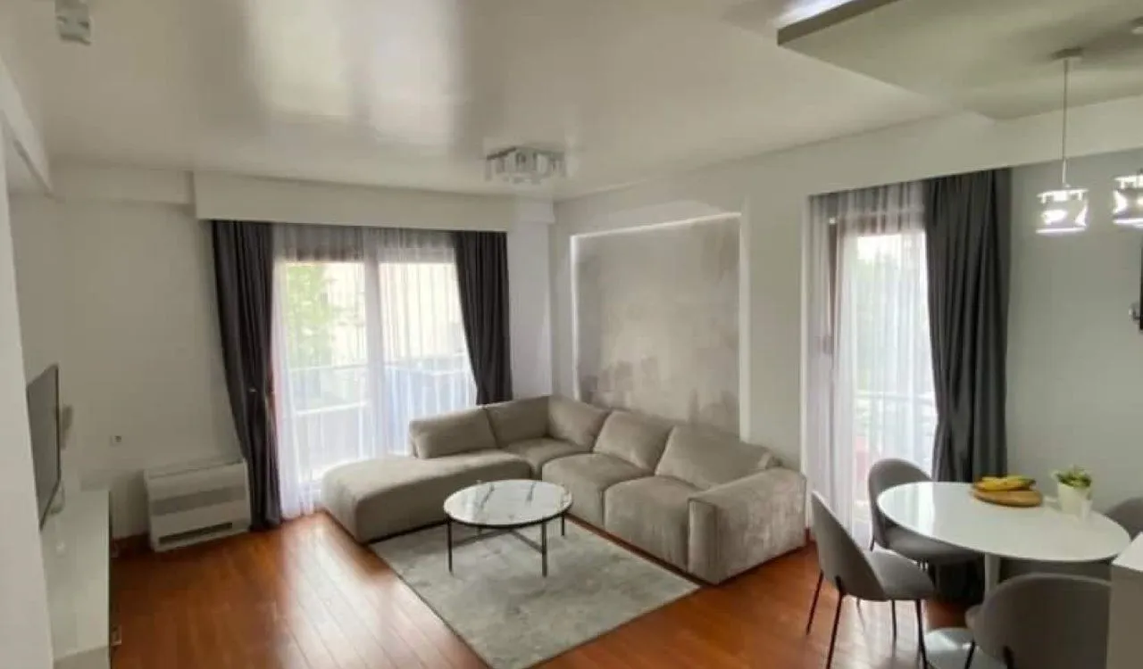 Izdavanje, dvosoban stan, 80m², Podgorica, Crna Gora