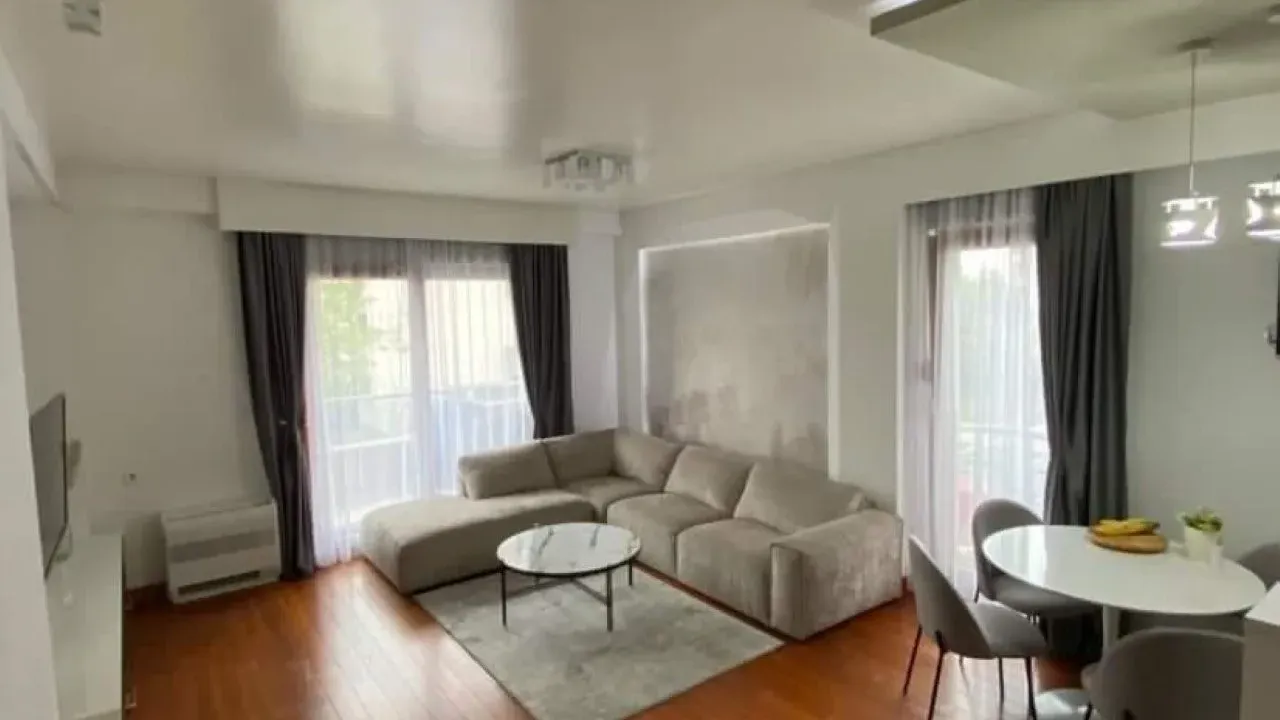 Izdavanje, dvosoban stan, 80m², Podgorica, Crna Gora