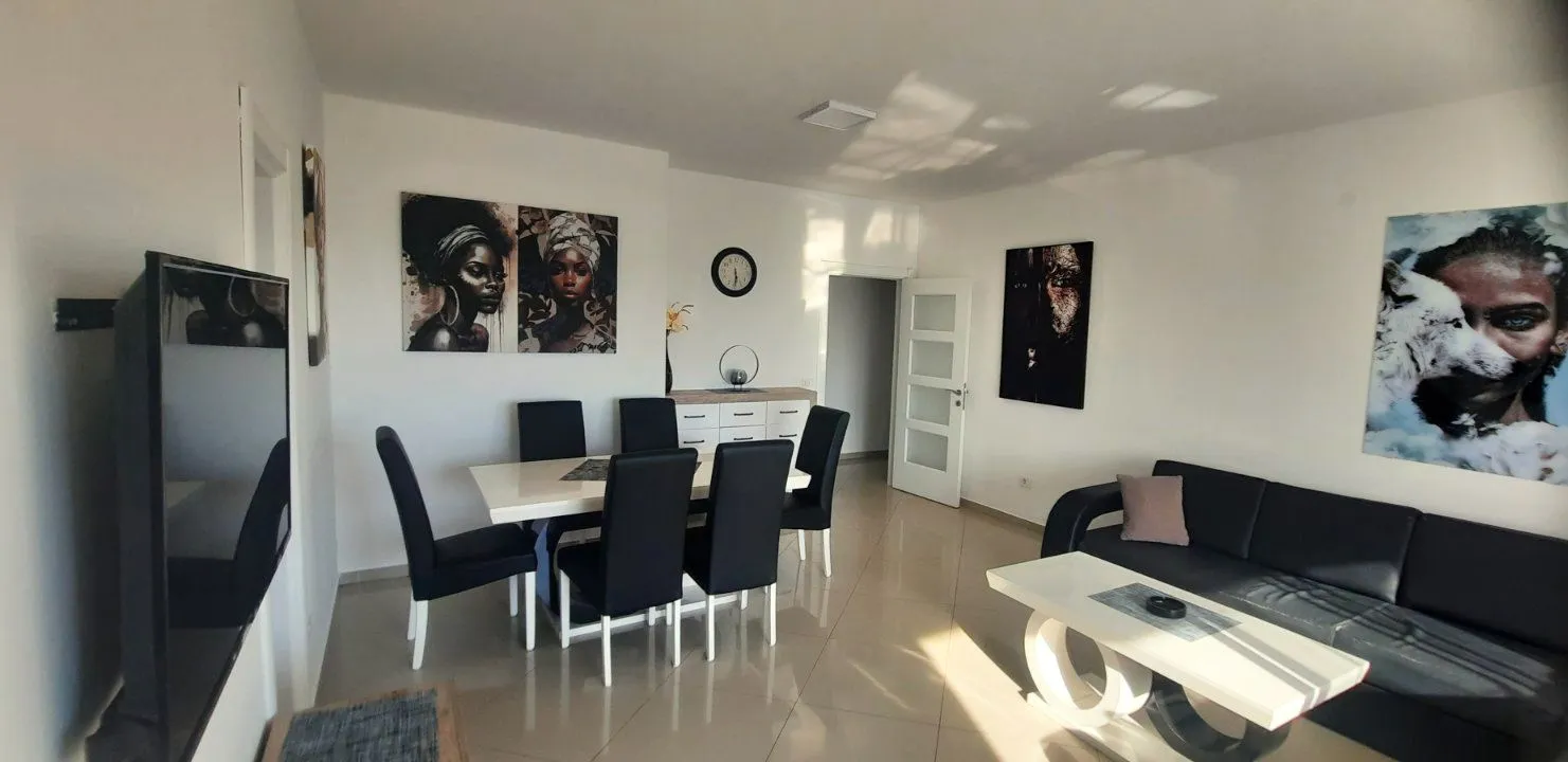 Rent, two bedroom apartment, 84m², Šušanj, Bar