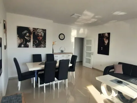 Rent, two bedroom apartment, 84m², Šušanj, Bar - image 2