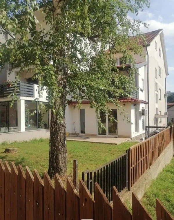 Sale, house, 330m², Centar Sve Podlokacije, Beograd