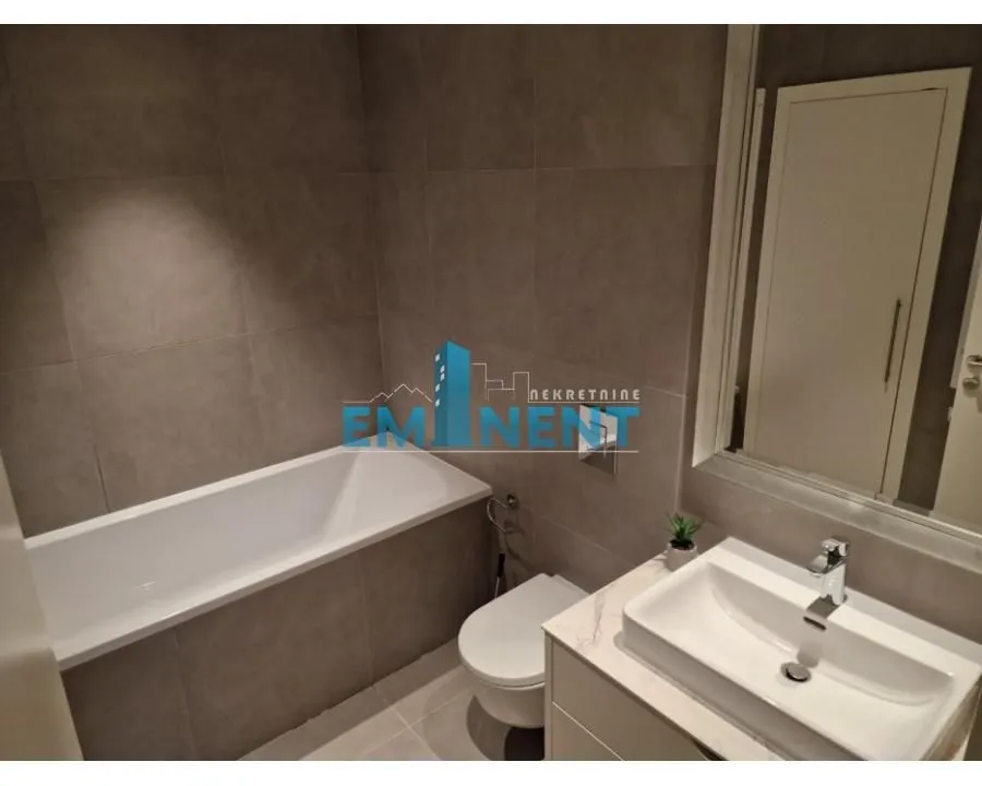 Rent, four bedroom apartment, 109m², Savski Venac, Beograd