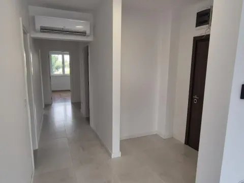 Prodaja, četvorosoban stan, 130m², Novo naselje, Novi Sad - image 15