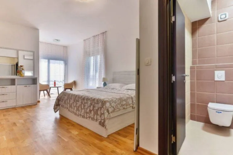 Sale, two bedroom apartment, 90m², Bečići, Budva