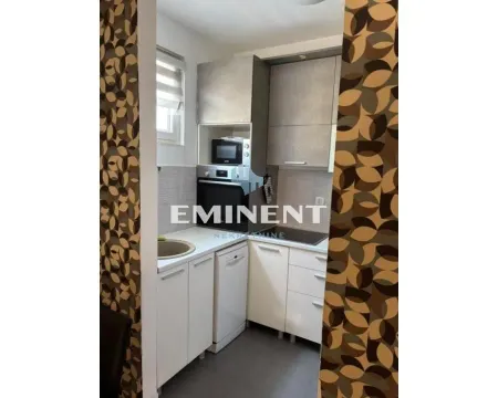 Izdavanje, trosoban stan, 60m², Lekino Brdo, Voždovac Sve Podlokacije - image 4