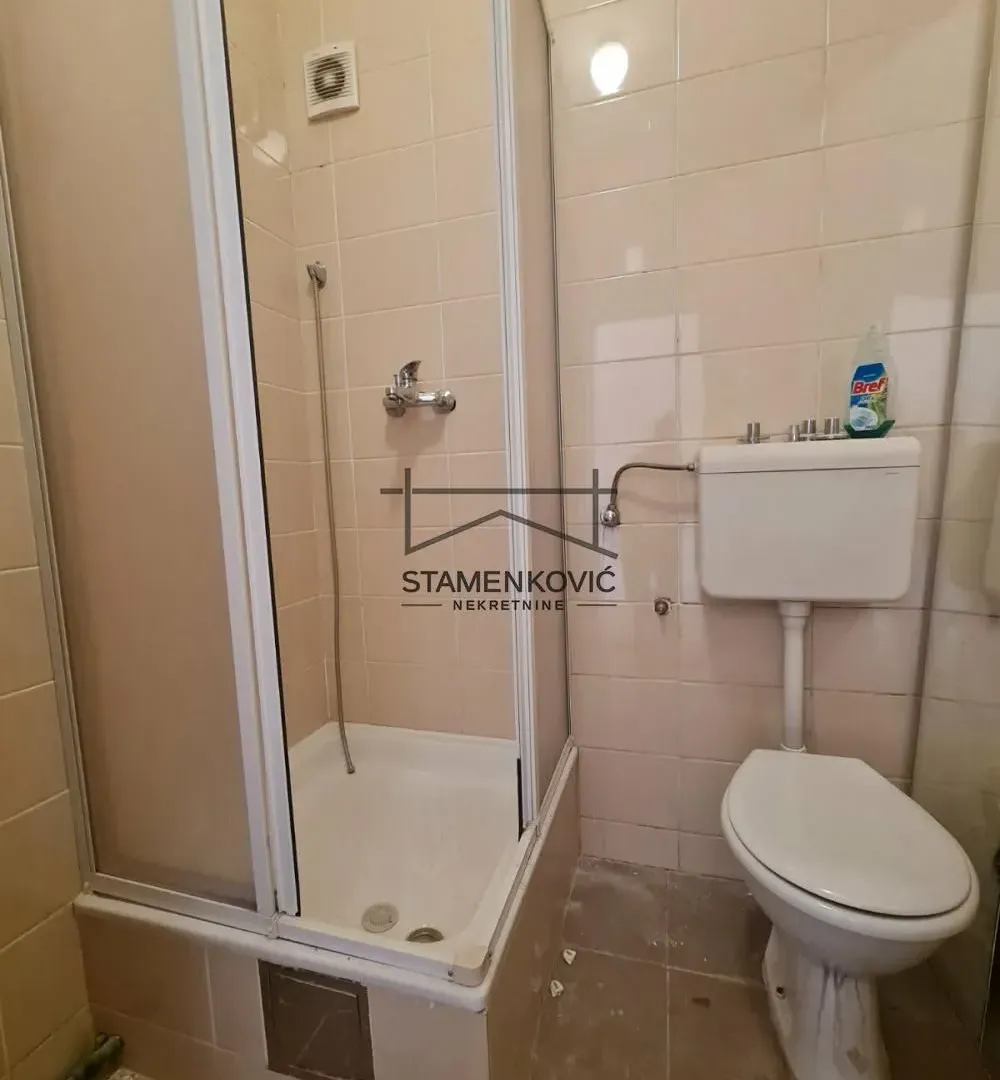 Prodaja, stan, 24m², Grbavica, Novi Sad Sve Podlokacije