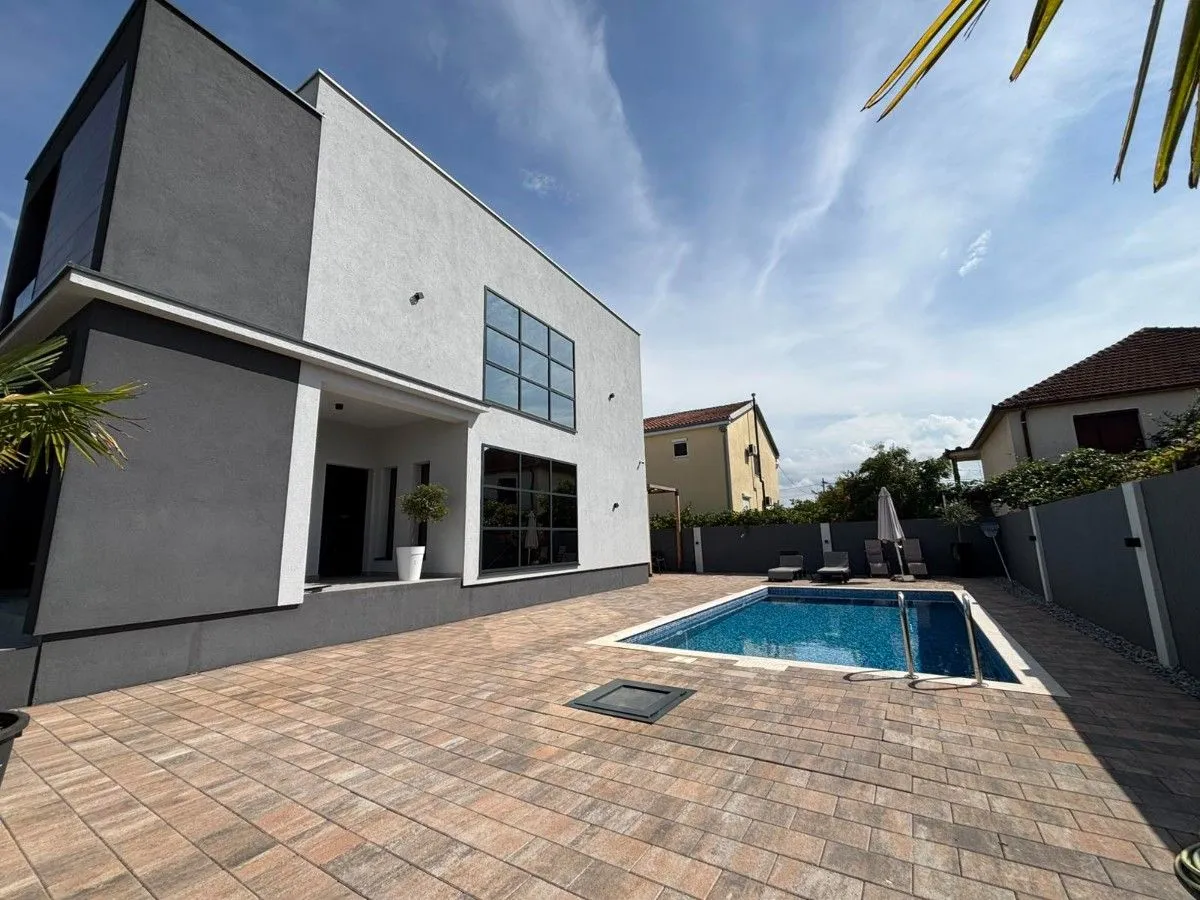 Sale, house, 150m², Donja Gorica, Podgorica