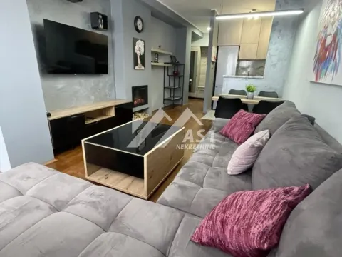 Izdavanje, dvosoban stan, 45m², Novi Sad Sve Podlokacije, Novi Sad - image 1