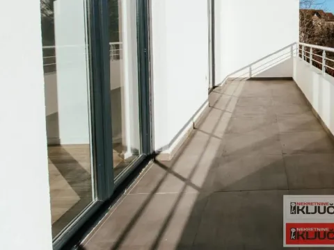 Prodaja, četvorosoban stan, 116m², Petrovaradin, Novi Sad - image 23