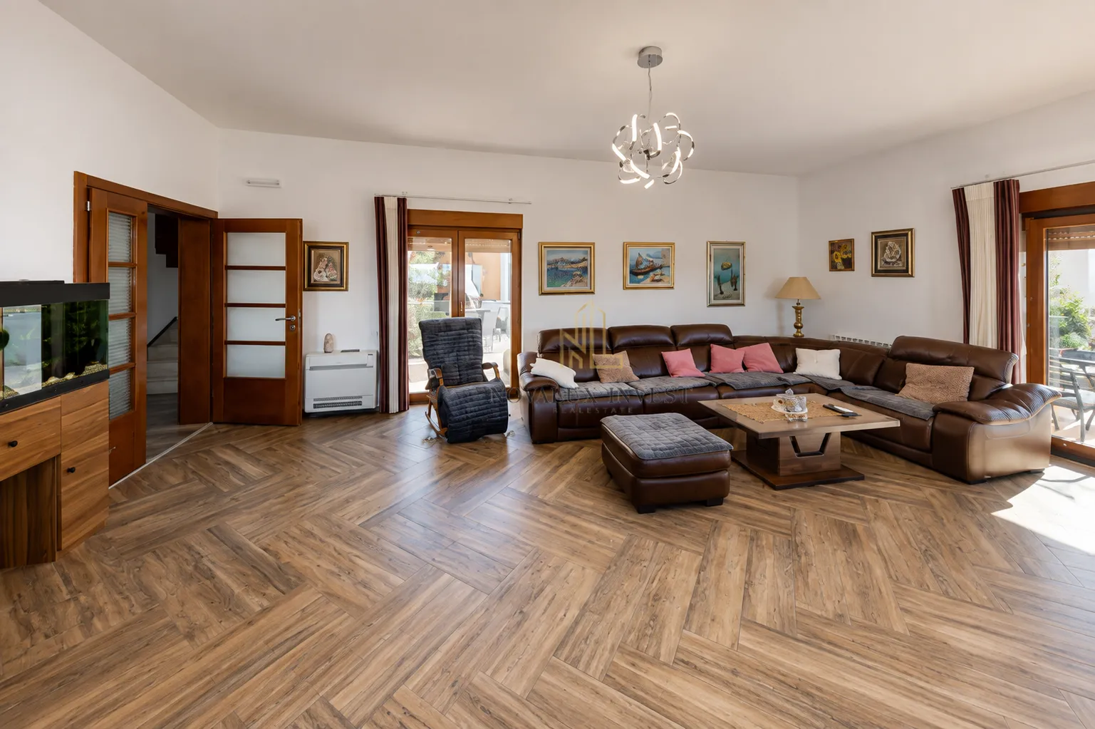 Rent, house, 212m², Kavač, Kotor