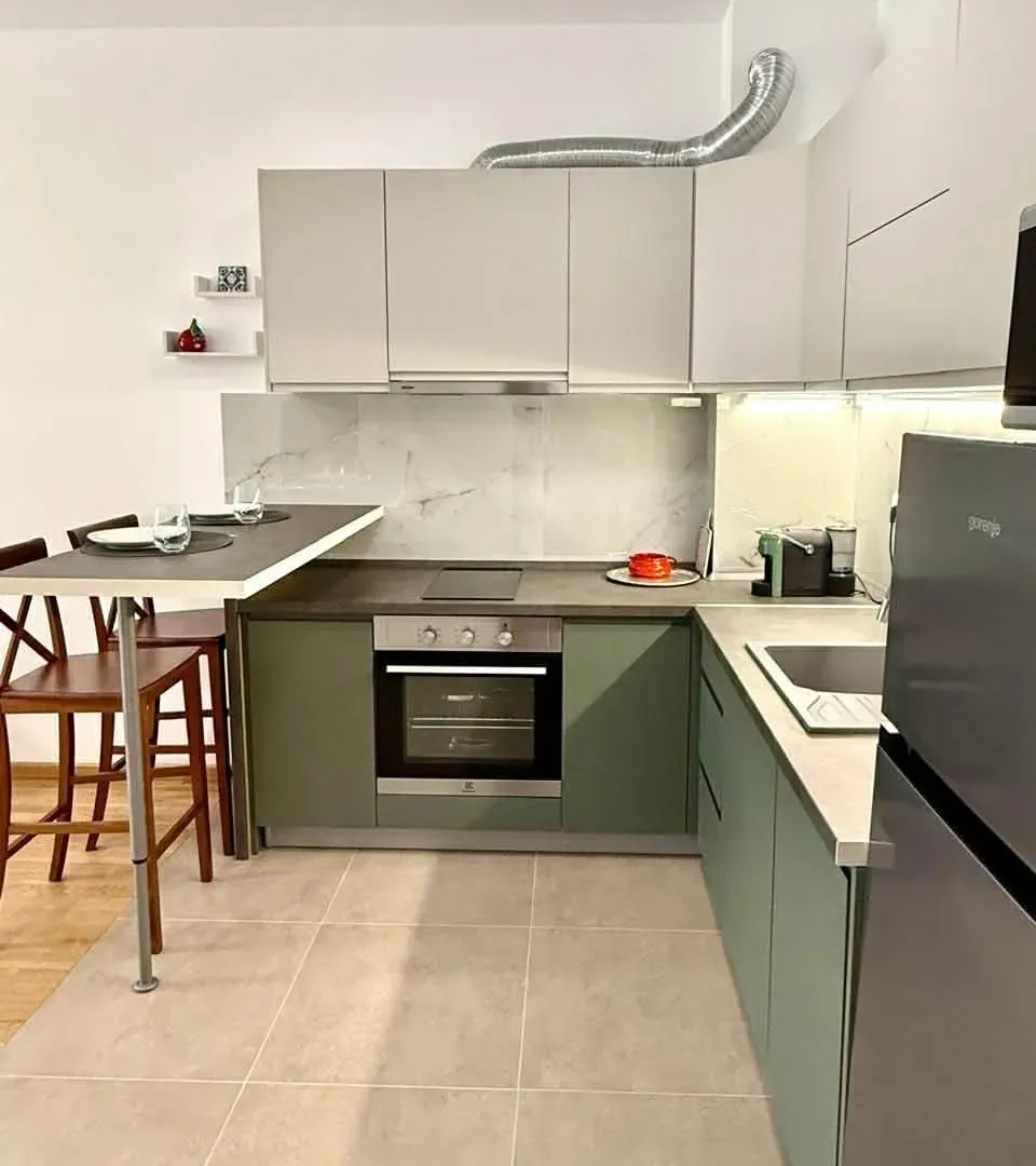 Rent, one bedroom apartment, 52m², Rozino, Budva