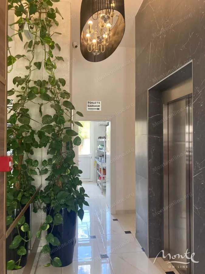 Sale, office space, 735m², Šušanj, Bar