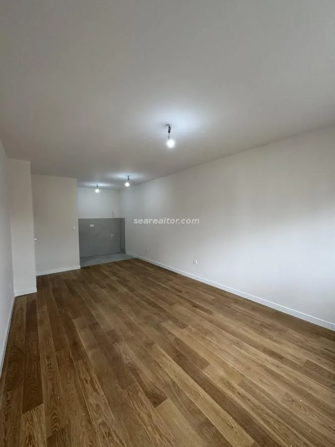 Izdavanje, jednosoban stan, 49m², Podgorica, Crna Gora