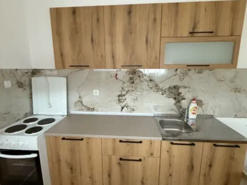 Izdavanje, dvosoban stan, 80m², Cetinje, Crna Gora - image 7