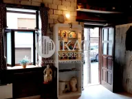 Prodaja, kuća, 70m², Zemun Gardoš, Zemun Sve Podlokacije - image 2