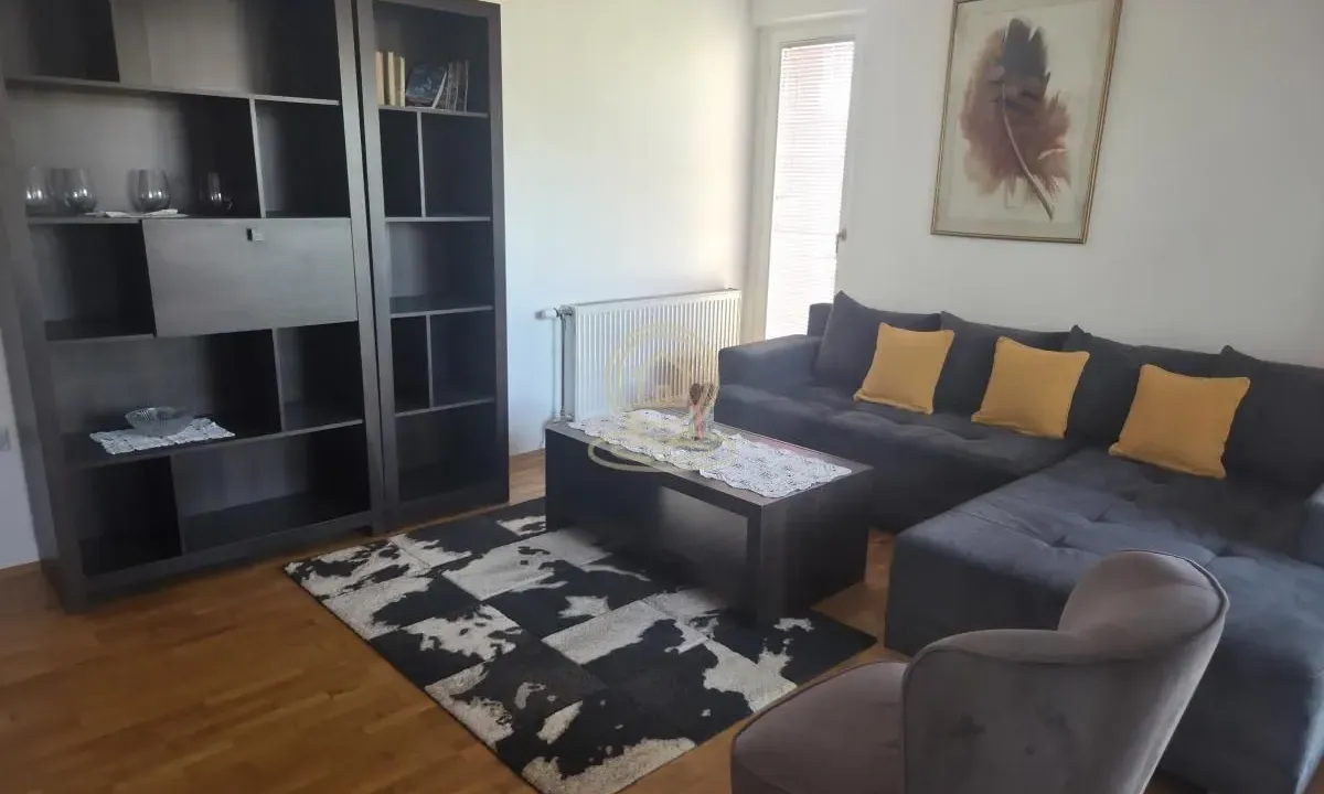 Rent, four bedroom apartment, 90m², Medijana, Niš