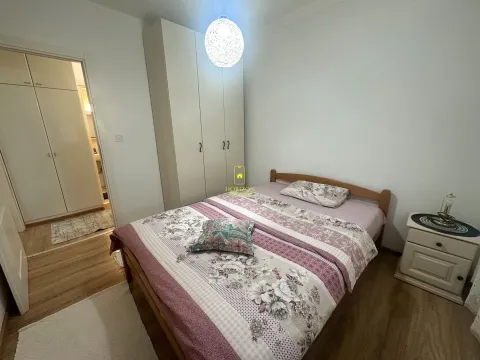 Izdavanje, jednosoban stan, 40m², Stari Aerodrom, Podgorica - image 8