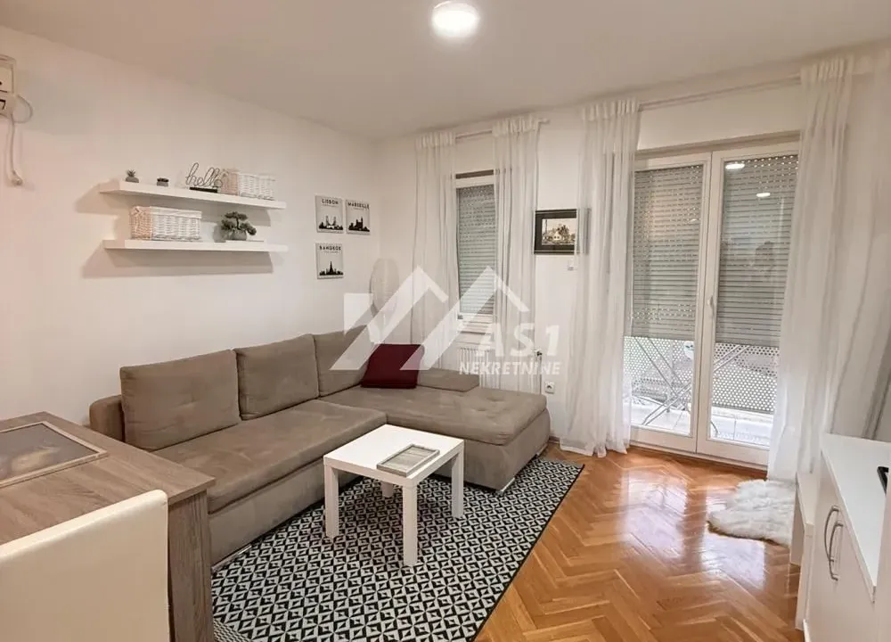 Rent, apartment, 32m², Centar, Novi Sad