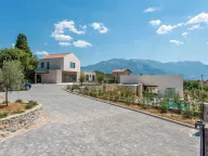 Sale, house, 558m², Đuraševići, Tivat - image 5