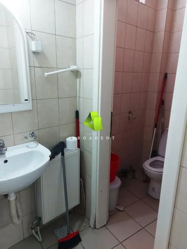 Sale, office space, 56m², Palilula, Niš