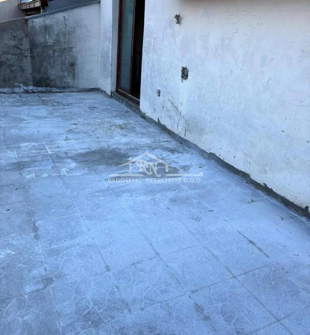 Prodaja, trosoban stan, 88m², Petlovo Brdo, Beograd