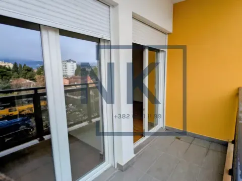 Rent, one bedroom apartment, 45m², Pobrežje, Podgorica - image 9
