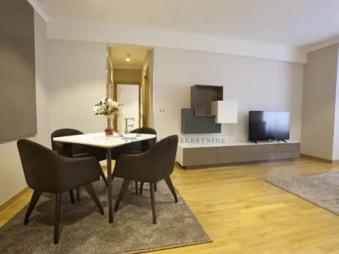 Rent, three bedroom apartment, 75m², Vračar Hram, Vračar Sve Podlokacije - image 8