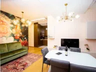 Izdavanje, dvosoban stan, 107m², Centar, Budva - image 10