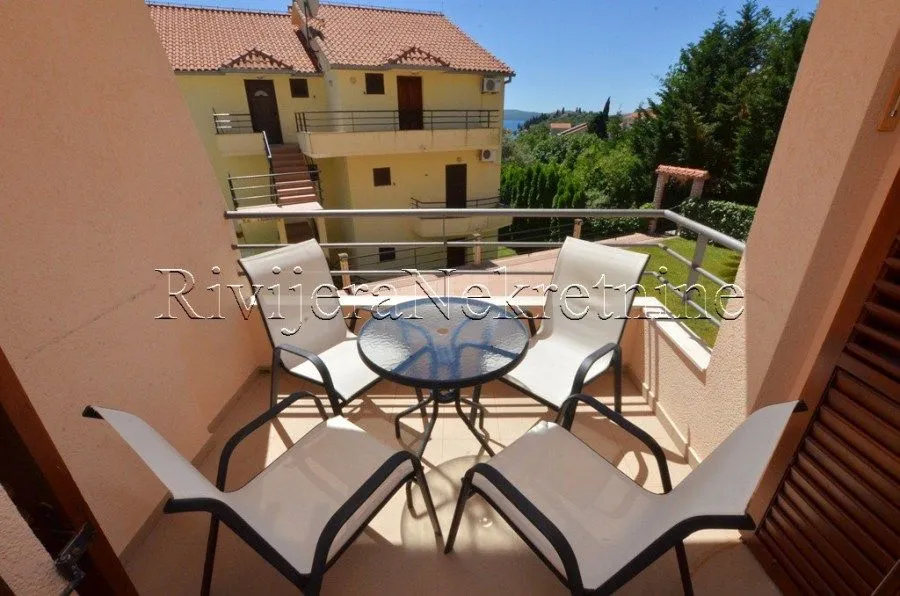 Prodaja, trosoban stan, 109m², Kamenari, Herceg Novi