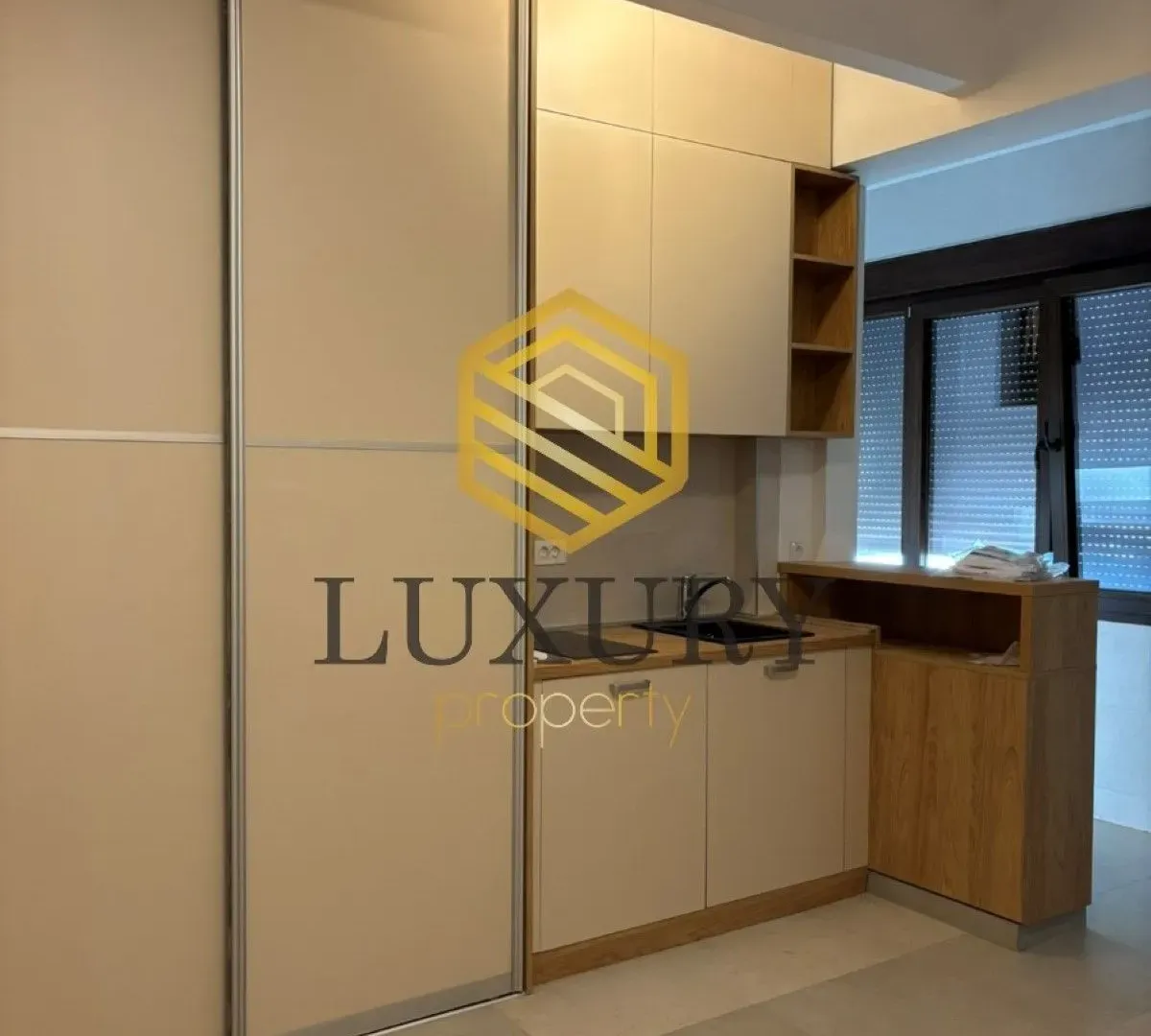 Rent, office space, 70m², Centar, Budva