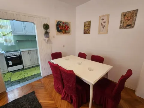 Rent, apartment, 90m², Kotor, Crna Gora - image 8