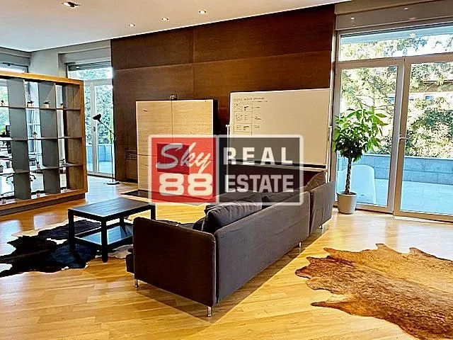 Prodaja, kuća, 920m², Senjak, Beograd