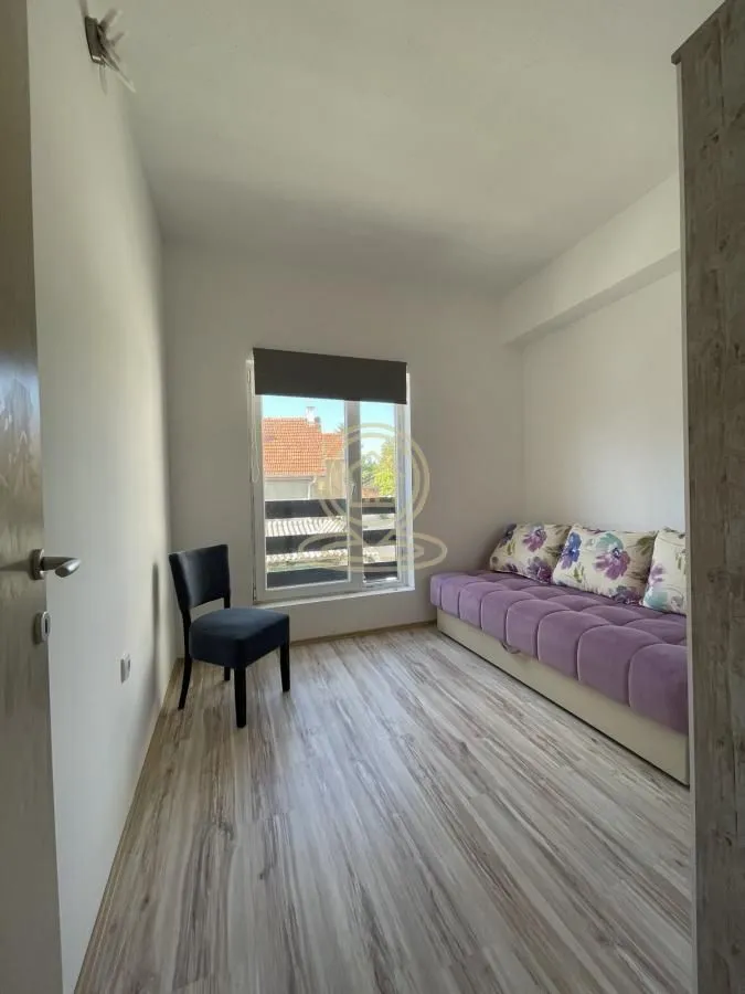 Izdavanje, dvosoban stan, 58m², Crveni Krst, Niš