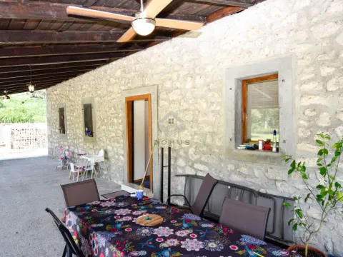 Izdavanje, kuća, 130m², Martinići, Danilovgrad - image 13